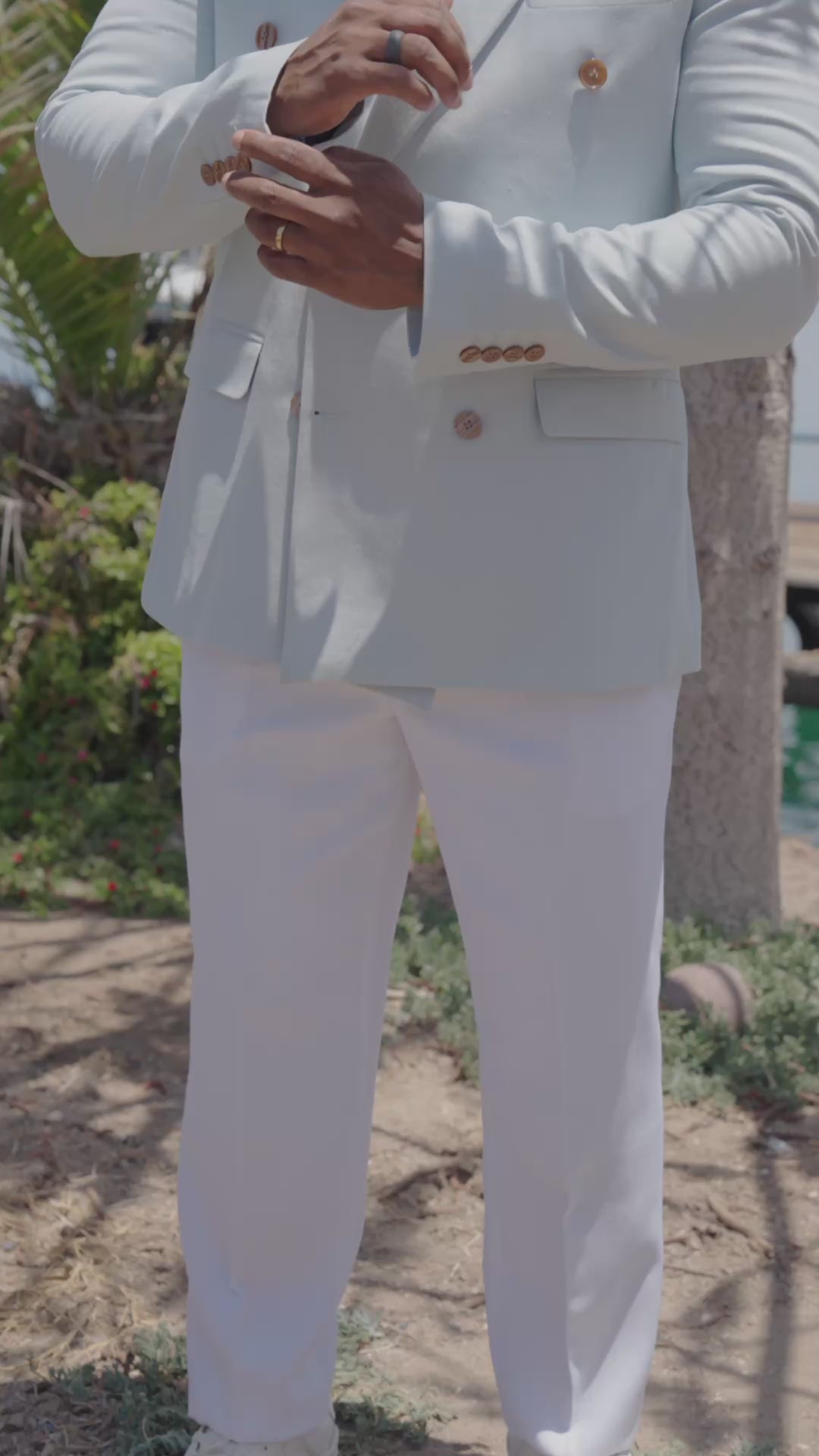 Albor Suit